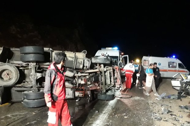 حادثه رانندگی در محور بم - زاهدان و مصدومیت ۱۳ نفر