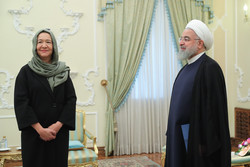 روحاني يتسلم أوراق اعتماد سبعة سفراء جدد في طهران