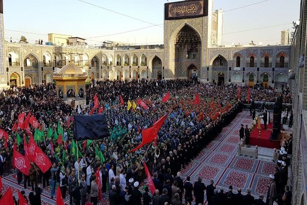 مراسم بدرقه کاروان خادمان اربعین حسینی در حرم مطهر رضوی برگزارشد