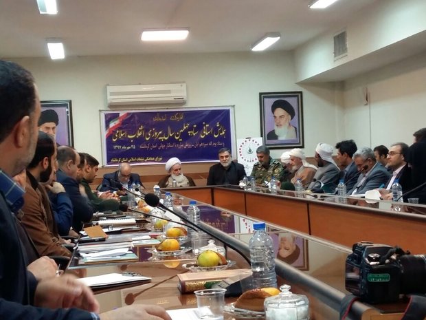 دستاوردهای ۴۰ ساله انقلاب در دستگاه های مختلف معرفی شود  