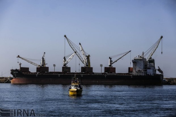 US and China extend trade truce until November