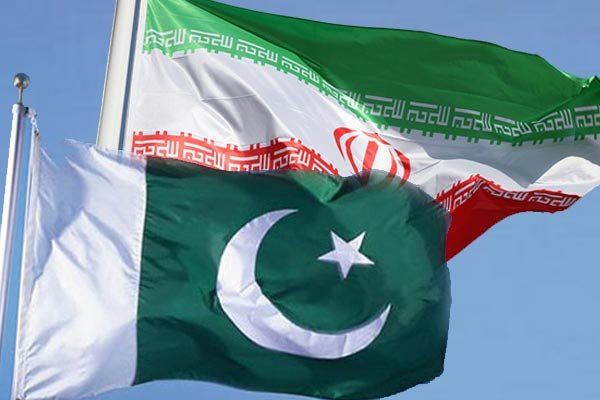 Pakistan says committed to coop. with Iran in retrieving abducted guards 