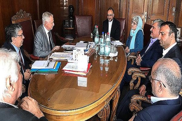 عبدالرضا عزیزی با وزیر بهداشت عمومی اروگوئه دیدار و گفتگو کرد