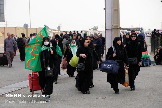 کمک ۶۰ میلیون تومانی شهرداری و شورای شهر قدس به راهپیمایی اربعین