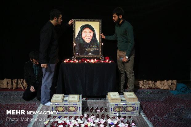 مراسم حفل تأبين أم عماد مغنية في طهران