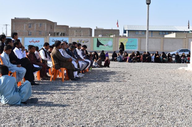 همایش پیاده روی خانوادگی در شهرستان مهرستان