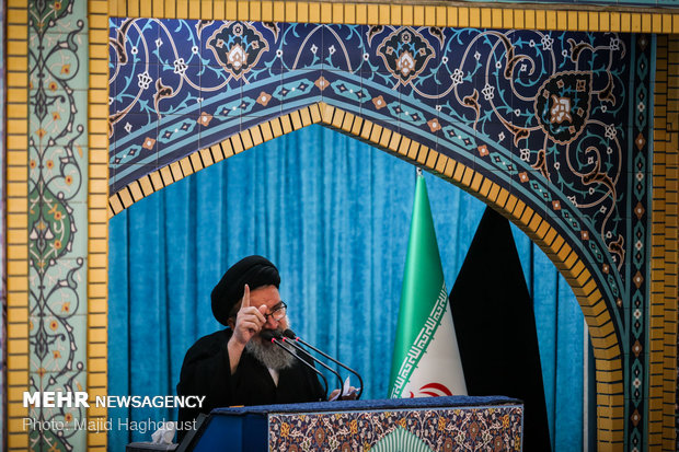 Ayatollah Khatami leads Tehran Friday prayers 