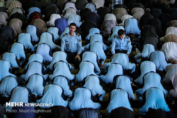 Ayatollah Khatami leads Tehran Friday prayers 