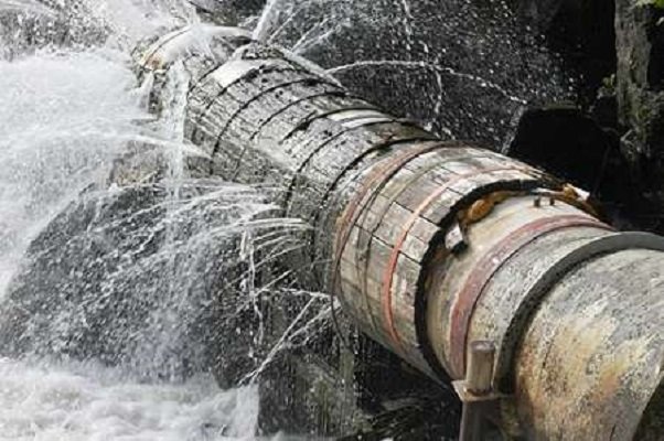 ۳۱ درصد آب شرب شهرستان فردوس هدر می رود 
