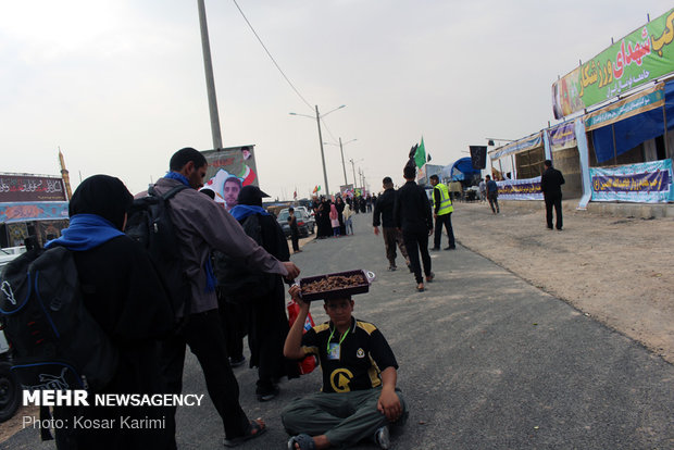 ۵۰۰ نفر زائر حسینی در اندیمشک اسکان داده شدند