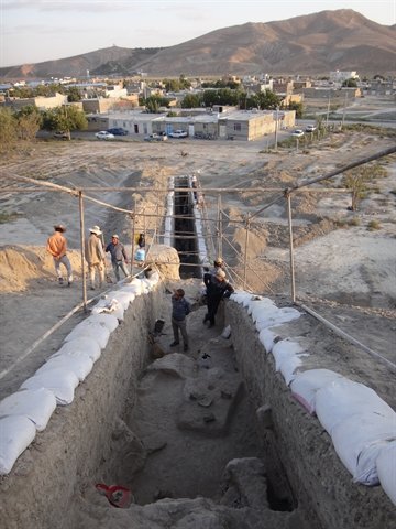 Bronze-Age wall discovered in northeast Iran