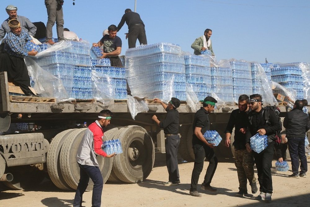 ۳ هزار بطری آب معدنی به مناطق سیل زده اردبیل ارسال شد