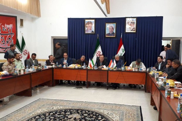 تردد ۳۰۰۰ کامیون حامل بار مواکب از مرز مهران به عراق