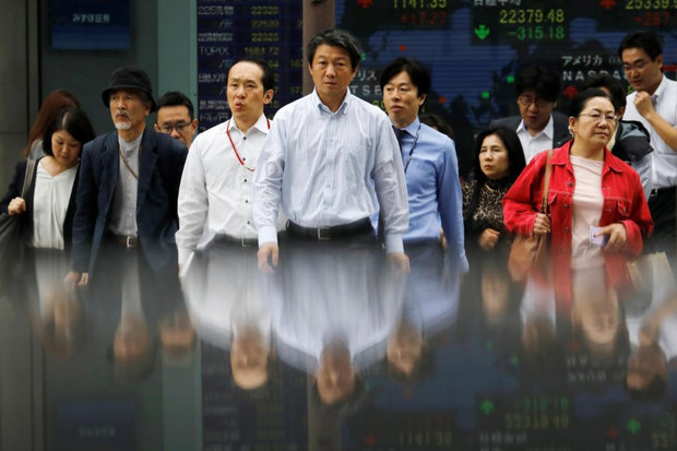 سهام آسیایی رشد کرد / سقوط نفت، بازارها را ضعیف نگاه داشت
