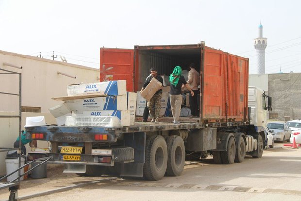 تجهیزات مورد نیاز مواکب لرستان با ۴۲ کامیون به عراق منتقل شد