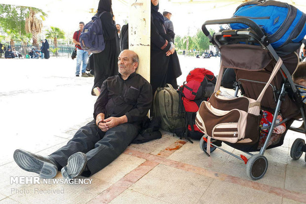 تردد زوار در مرز مهران