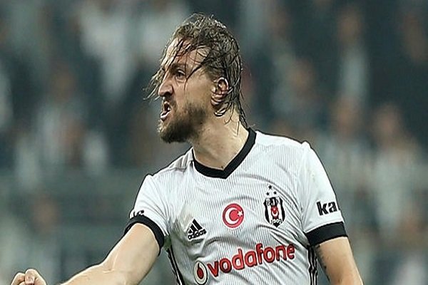 Caner Erkin beraat etti