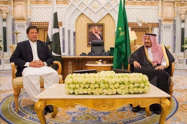 عربستان ۳ میلیارد دلار کمک مالی به پاکستان می‌دهد