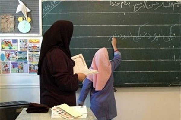 تراکم دانش آموزی در شهرستان های استان تهران ۳۲ و در کشور ۲۴ است