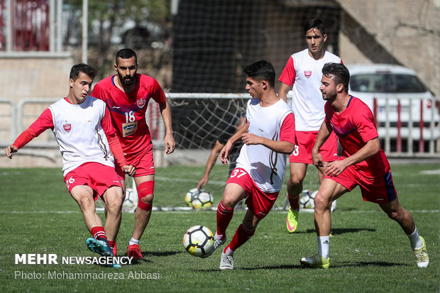 شوخی برانکو با بازیکنان به وسیله VAR