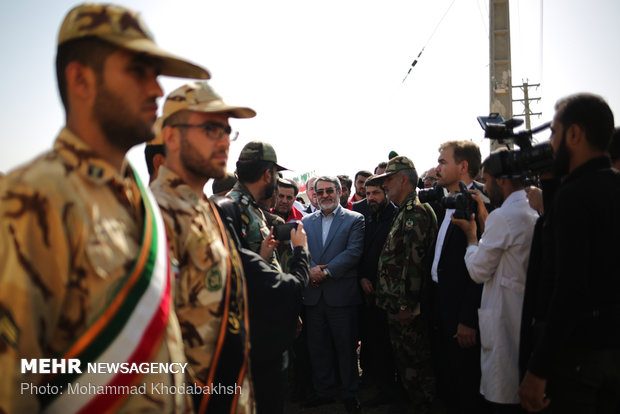 Interior min. visits Iran-Iraq border areas