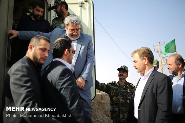 Interior min. visits Iran-Iraq border areas