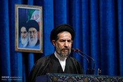 خطيب طهران: جبهة المقاومة فرضت الهزيمة على عالم الاستكبار