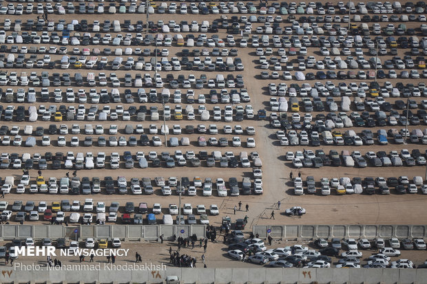 پارکینگ های چذابه ظرفیت پذیرش ۱۶ هزار خودروی دیگر را دارند