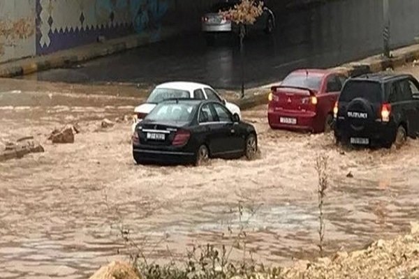 اردن میں موسلادھار بارش اور سیلاب سے 18 افراد ہلاک
