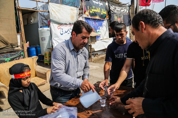 تردد زائران اربعین حسینی از مرز شلمچه