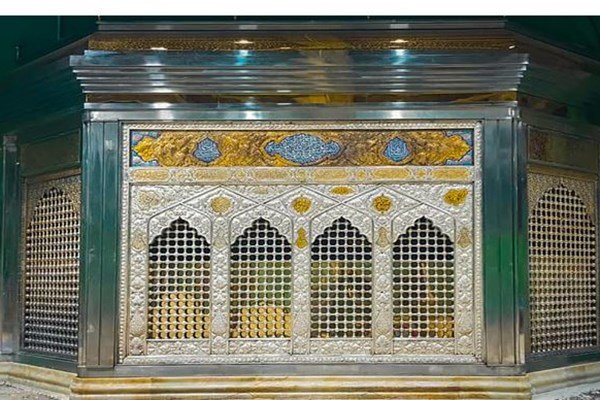 A new chamber tomb installed at Imam Hossein’s shrine in Karbala 