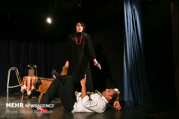 Chekhov's 'The Bear' on stage in Tehran