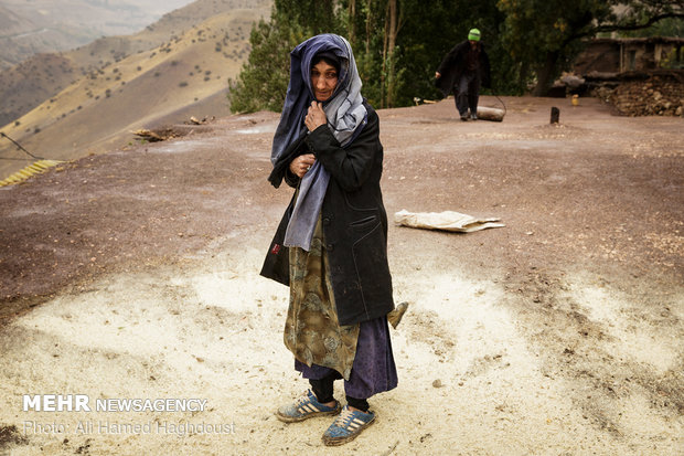 Bakhtiari women in Lorestan