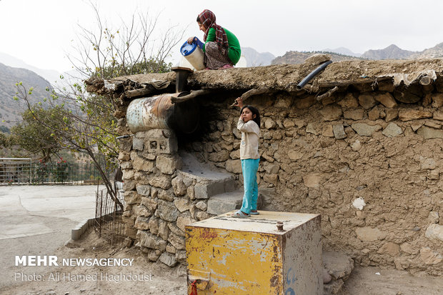 Bakhtiari women in Lorestan