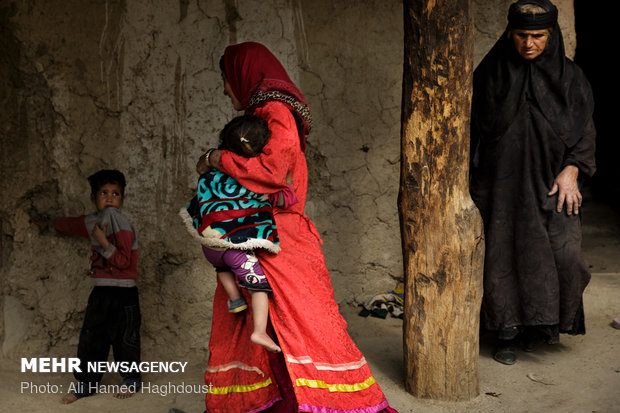 Bakhtiari women in Lorestan