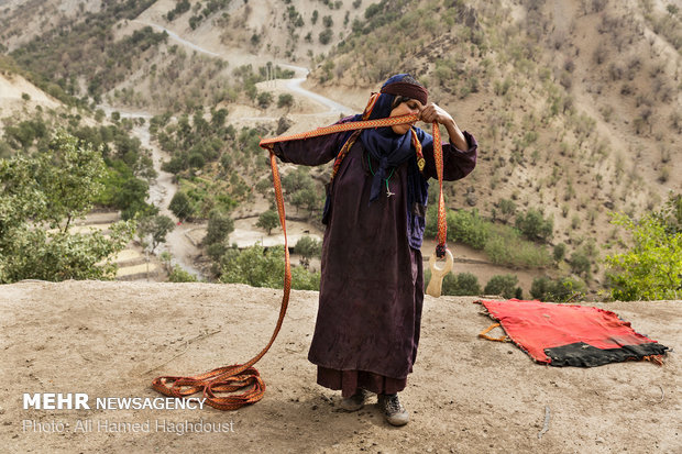 Bakhtiari women in Lorestan