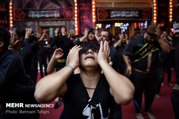 Arbaeen mourners in holy shrine of Hazrat Abbas (AS) 