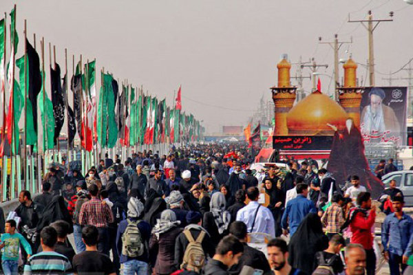 اینجا با لبخند از شما پذیرایی می‌کنند/ اربعین میعادگاه عاشقان