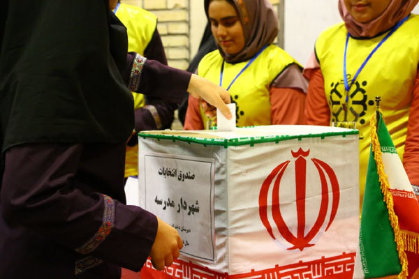 بیستمین دوره انتخابات شهردارمدرسه درمدارس شمال تهران برگزارمی شود