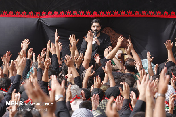 عزاداری هیأت ریحانة الحسین در عمود ۷۸۰