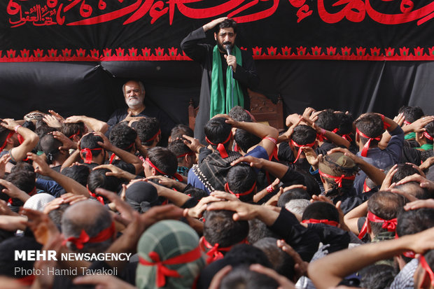 عزاداری هیأت ریحانة الحسین در عمود ۷۸۰