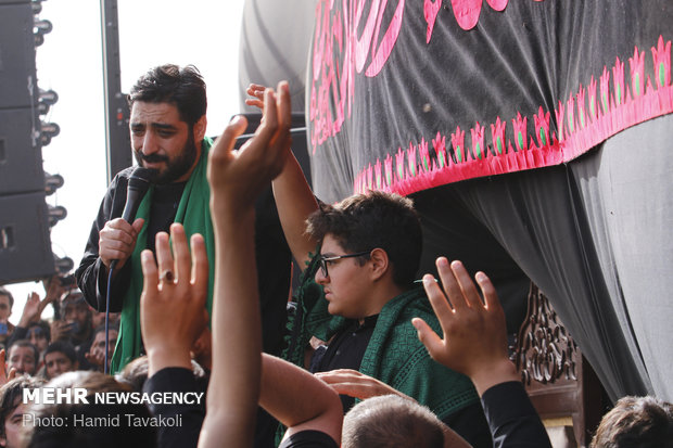 عزاداری هیأت ریحانة الحسین در عمود ۷۸۰