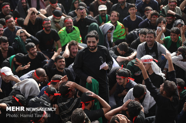 عزاداری هیأت ریحانة الحسین در عمود ۷۸۰