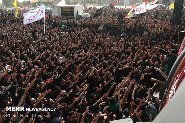 عزاداری هیأت ریحانة الحسین در عمود ۷۸۰