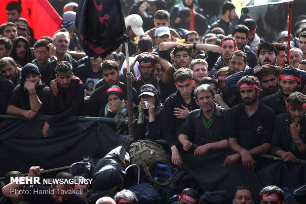 عزاداری هیأت ریحانة الحسین در عمود ۷۸۰