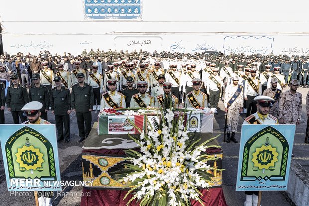 تشییع پیکر شهید امنیت حسن پاینده در رشت