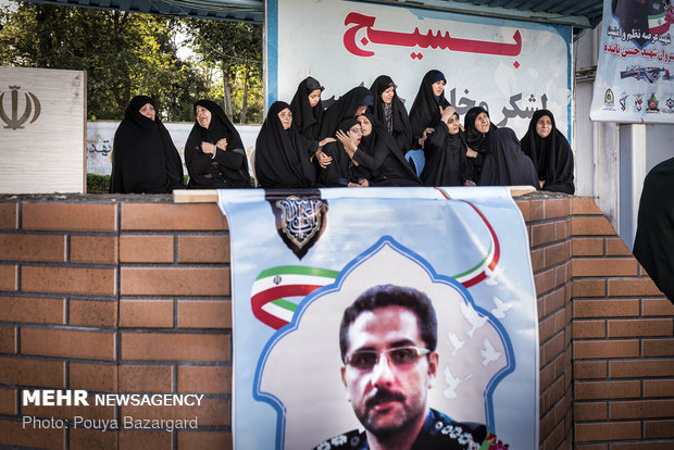 تشییع پیکر شهید امنیت حسن پاینده در رشت