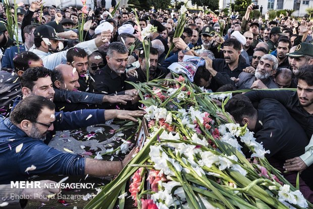 تشییع پیکر شهید امنیت حسن پاینده در رشت