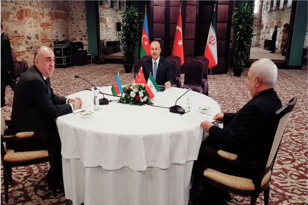 انطلاق الاجتماع الثلاثي لوزراء خارجية ايران وتركيا وأذربيجان 