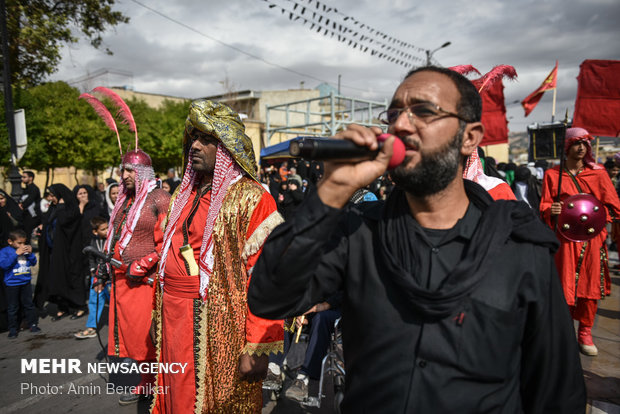 مراسم عزاء أربعين الحسين في مدينة شيراز 